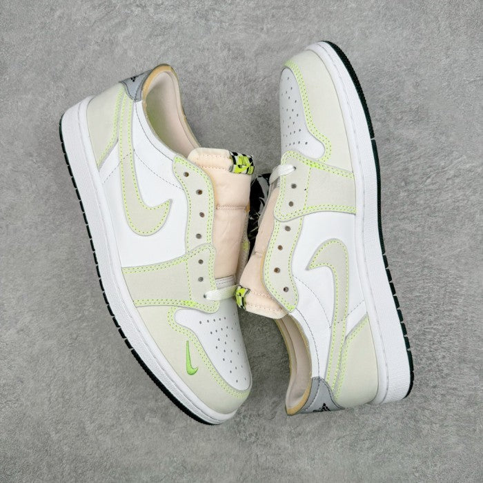 Air Jordan 1 Low OG 'Ghost Green' DM7837-103