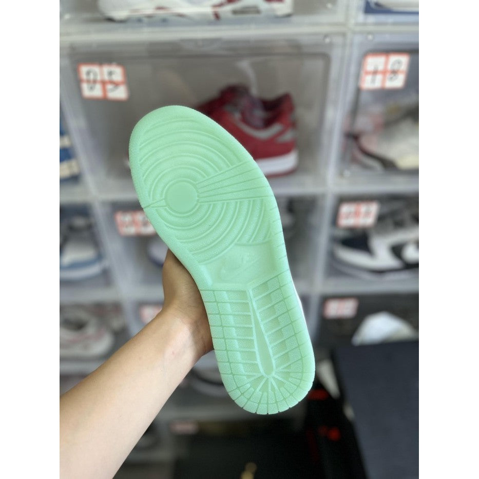 Air Jordan 1 Low Mystic Green