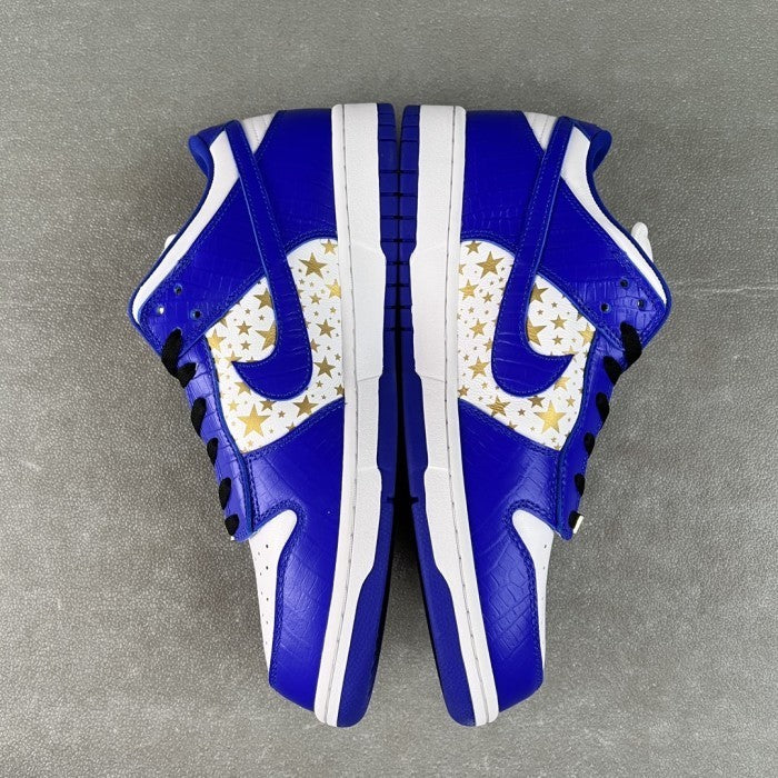 Supreme x Nike SB Dunk Low Stars Hyper Royal (2021)