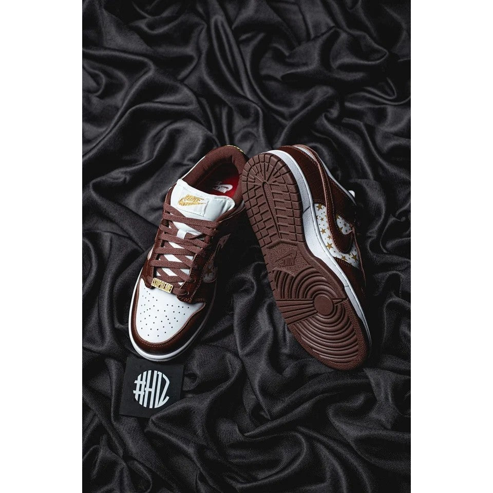 Supreme x Nike SB Dunk Low Stars Barkroot Brown (2021)