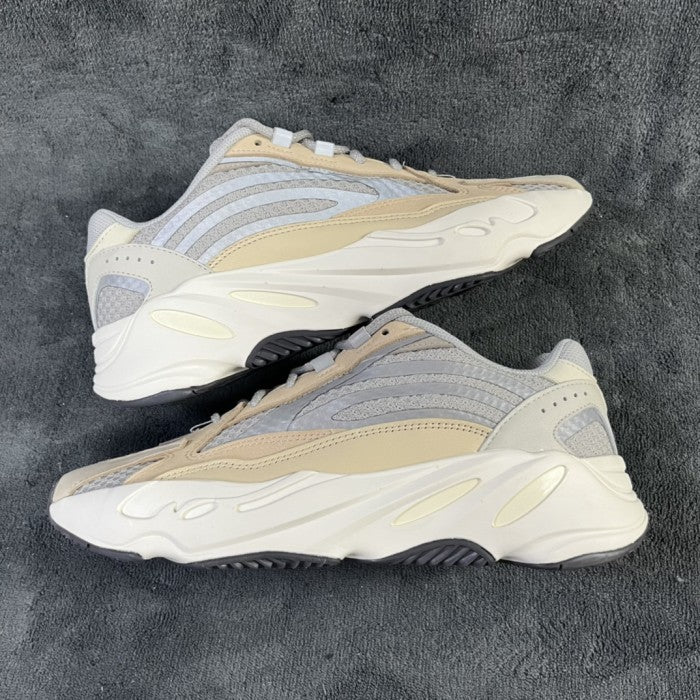 Adidas Yeezy Boost 700 V2 Cream