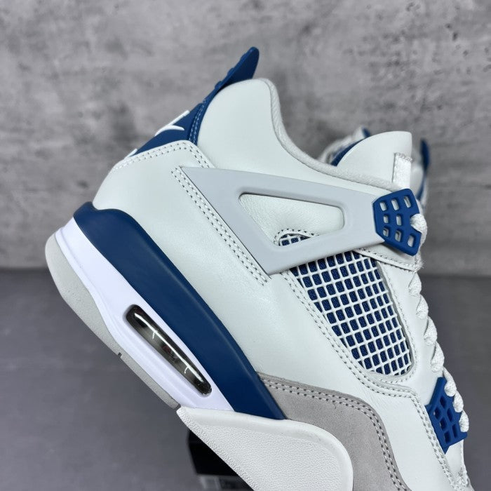 Air Jordan 4 Retro Military Blue