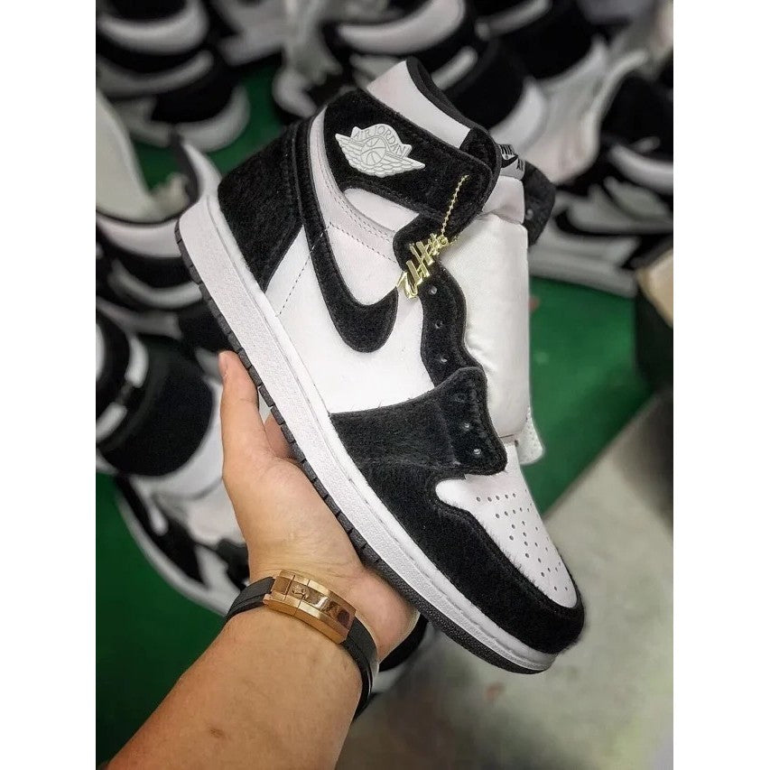 Air Jordan 1 Retro High OG Panda