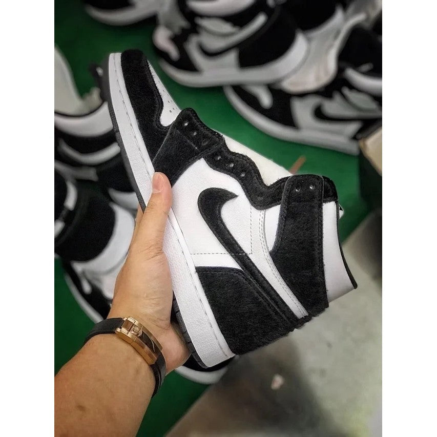 Air Jordan 1 Retro High OG Panda