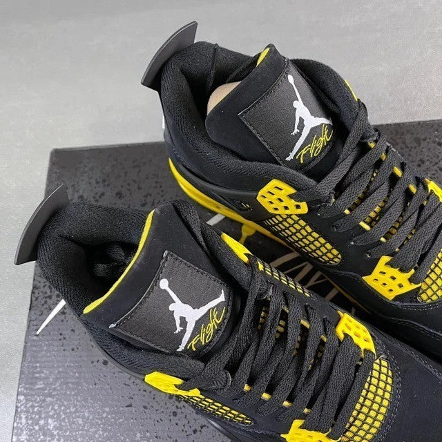 Air Jordan 4 Retro Thunder
