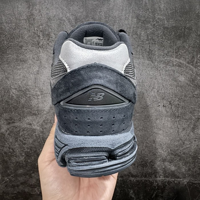 New Balance 2002R 'Black Grey' M2002RBV