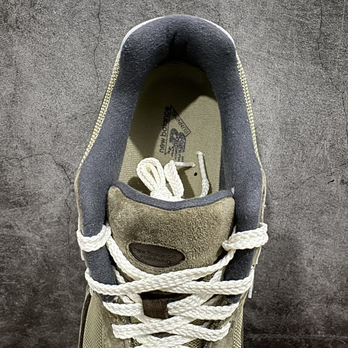 New Balance 2002R 'Olive Brown' M2002RHN
