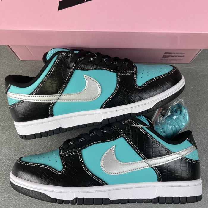 Diamond Supply Co. x Nike SB Dunk Low