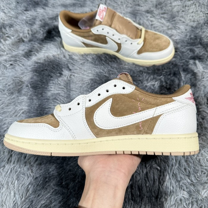 Travis Scott x Air Jordan 1 Low "Sail/Shy Pink"
