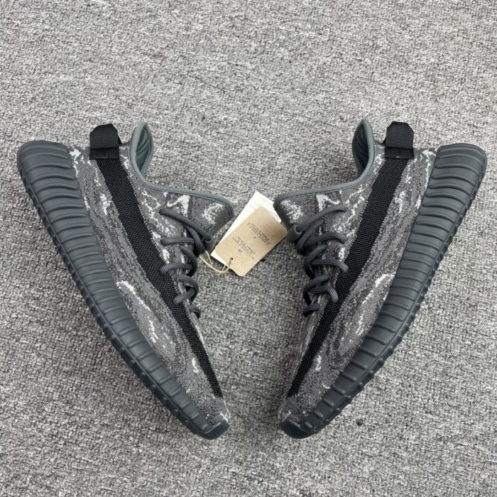 Adidas Yeezy Boost 350 V2 Dark Salt - ID4811