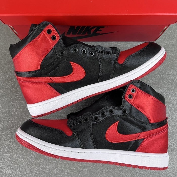Air Jordan 1 Retro High OG WMNS Satin Bred