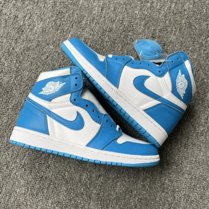 Air Jordan 1 Retro High UNC (2015)