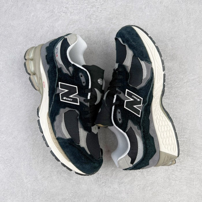New Balance 2002R Protection Pack Black Grey