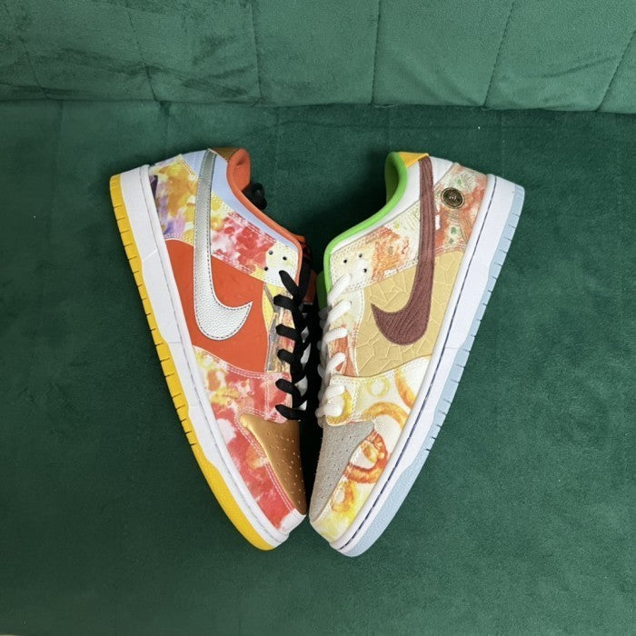 Nike SB Dunk Low Street Hawker