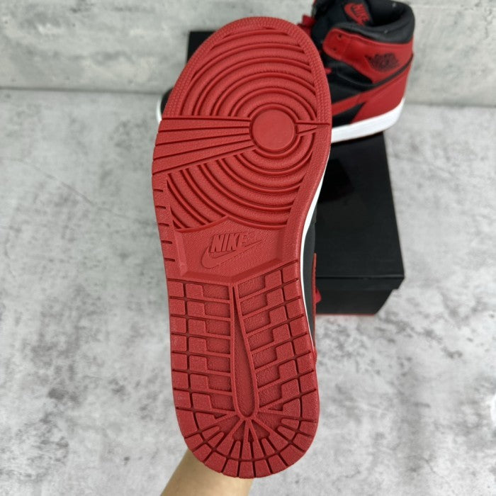 Air Jordan 1 Retro High 'Banned' 2011 432001-001