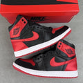 Air Jordan 1 Retro High OG WMNS Satin Bred
