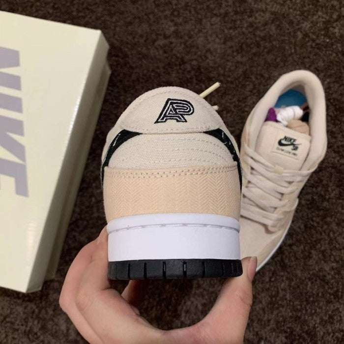 Albino & Preto x Nike SB Dunk Low