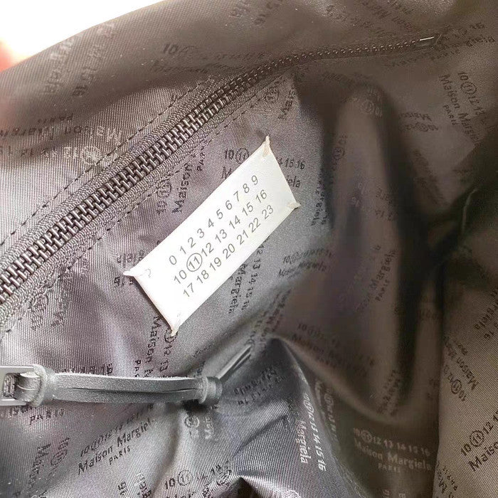 MAISON MARGIELA - Four Stitches Flap Messenger Bag