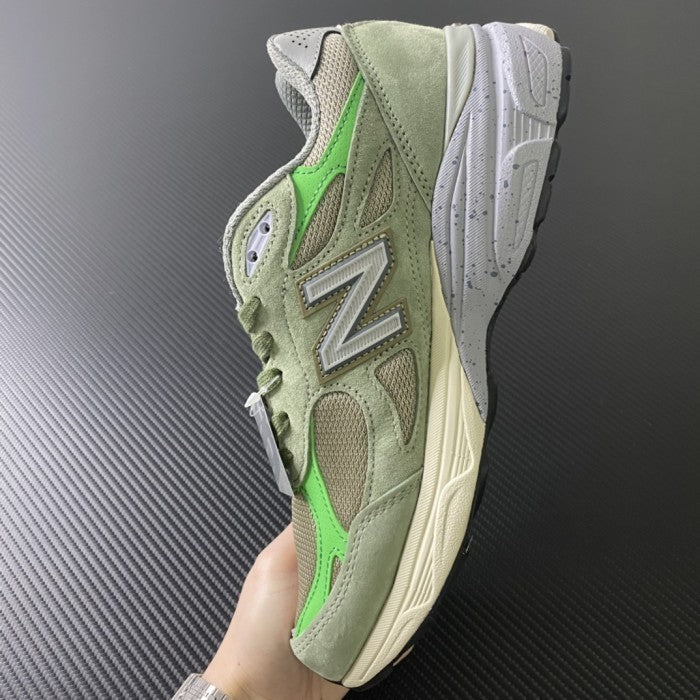 Patta x New Balance 990v3 MiUSA Keep Your Family Close