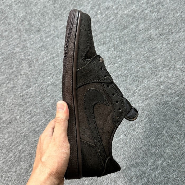Travis Scott x Air Jordan 1 Low Velvet Brown
