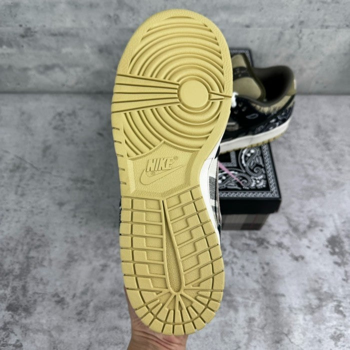 Travis Scott x Nike SB Dunk Low Cactus Jack