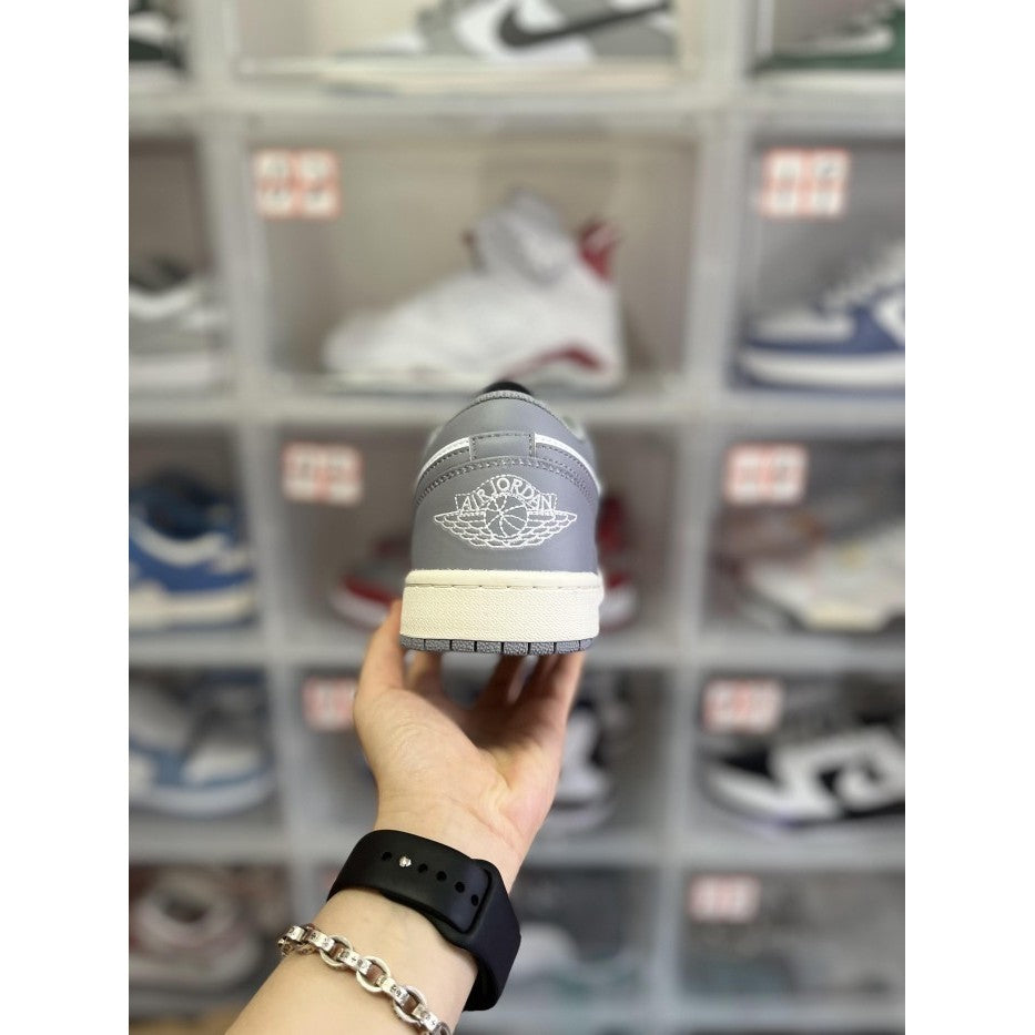 Air Jordan 1 Low Vintage Grey