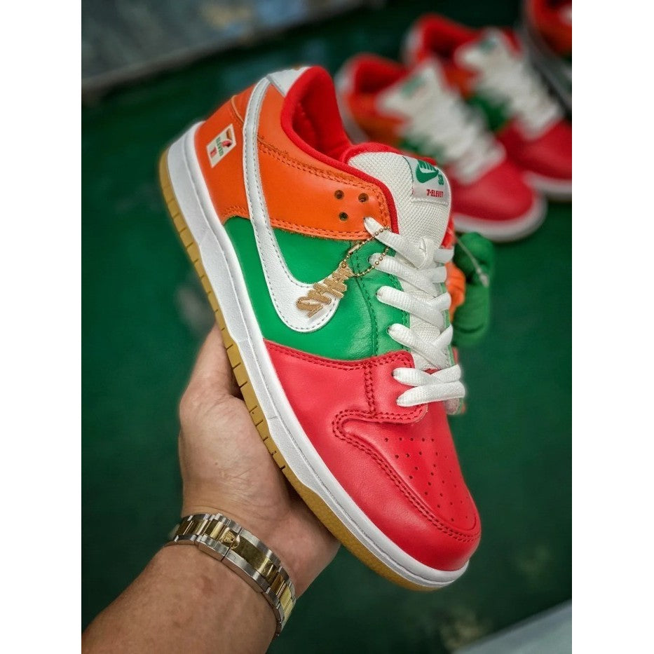 Nike SB Dunk Low 7 Eleven