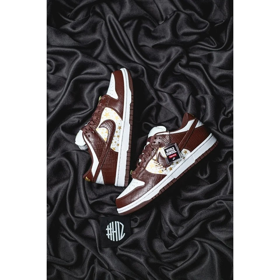 Supreme x Nike SB Dunk Low Stars Barkroot Brown (2021)