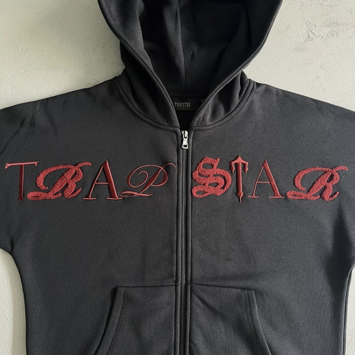 Trapstar Script Zip Through Hoodie Tracksuit - Black/Zinfandel