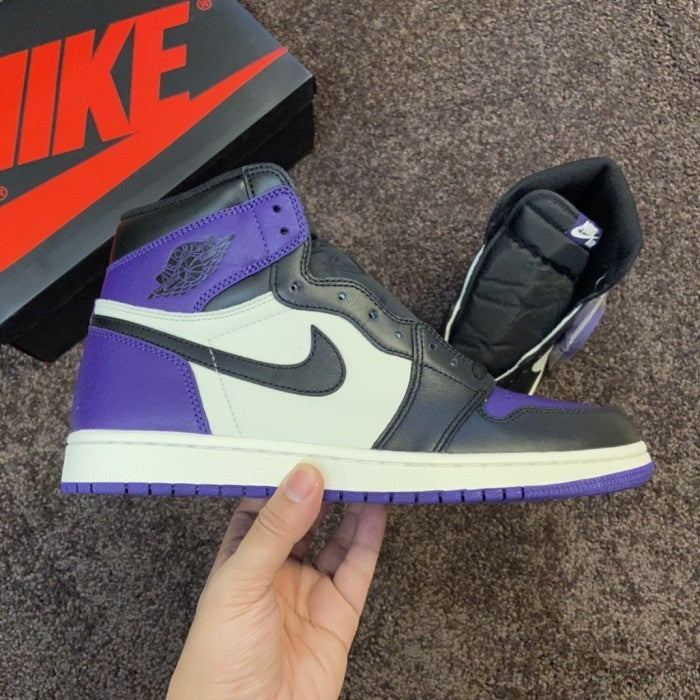 Air Jordan 1 Retro High Court Purple
