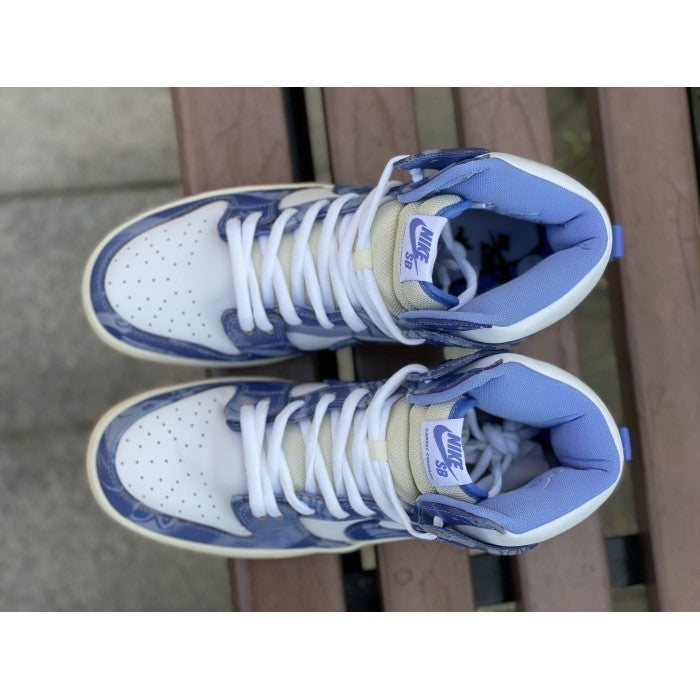 Carpet Company x SB Dunk High "Royal Pulse"