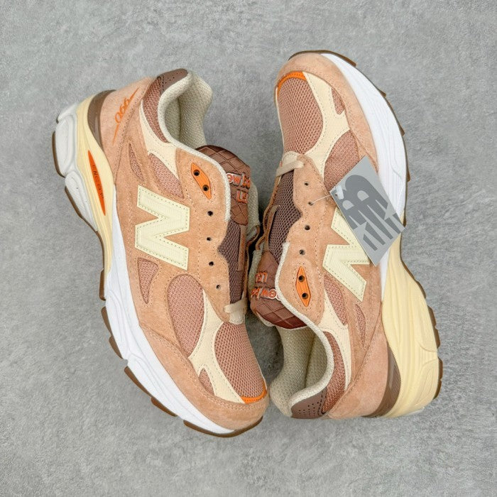 size? x New Balance 990v3 Made in USA 'Keepin' it Running' M990SZ3