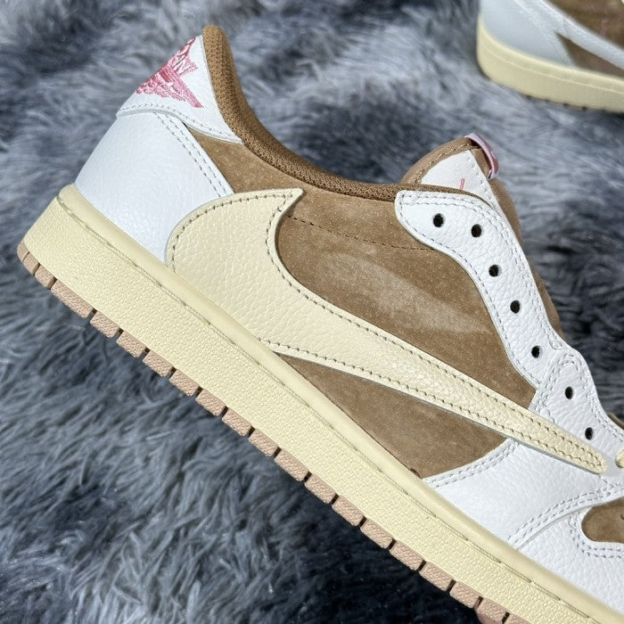 Travis Scott x Air Jordan 1 Low "Sail/Shy Pink"