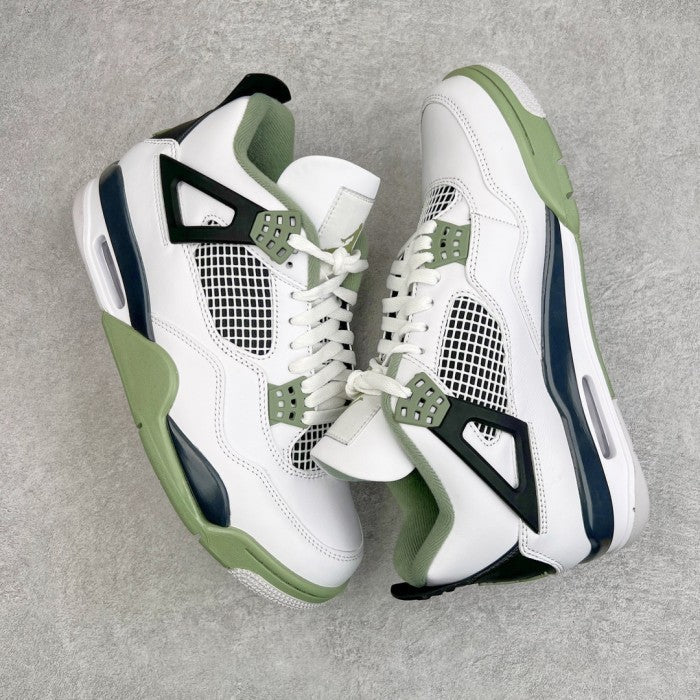 Air Jordan 4 Retro Seafoam