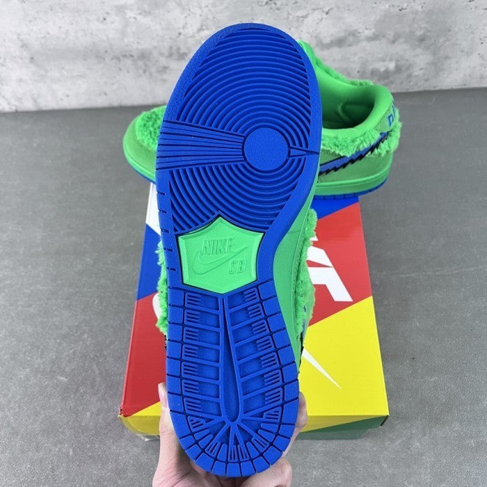 Grateful Dead x Nike SB Dunk Low Green Bear
