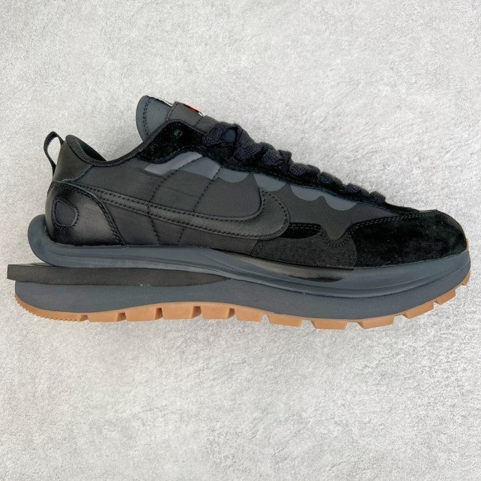 sacai x Nike Vaporwaffle Black Gum