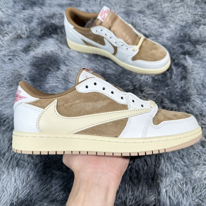 Travis Scott x Air Jordan 1 Low "Sail/Shy Pink"