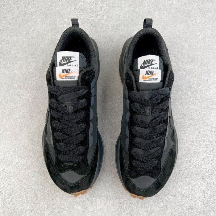 sacai x Nike Vaporwaffle Black Gum