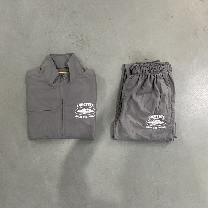 Corteiz Shukushuku Tracksuit - Jacket Pants Set - Gray