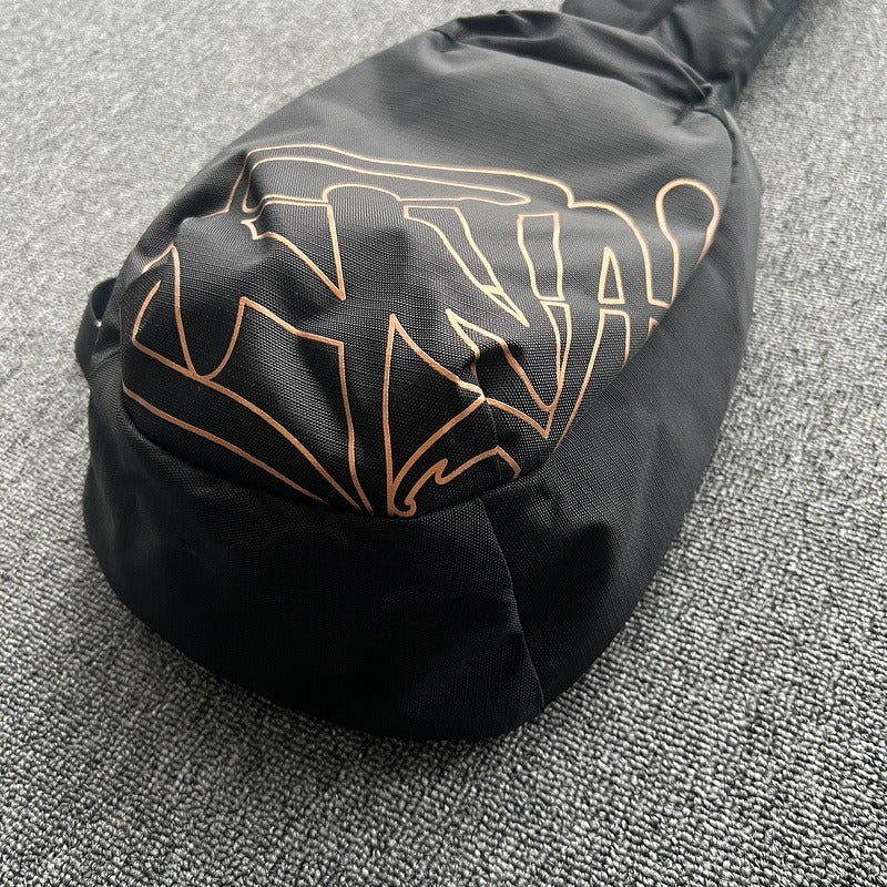 Syna World Sling Bag