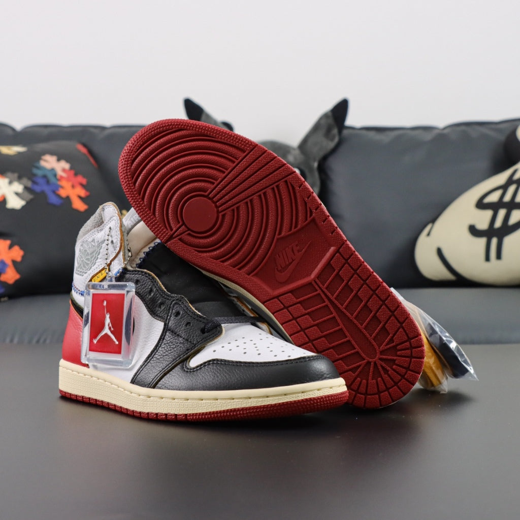 Union LA x Air Jordan 1 Retro High - Black Toe