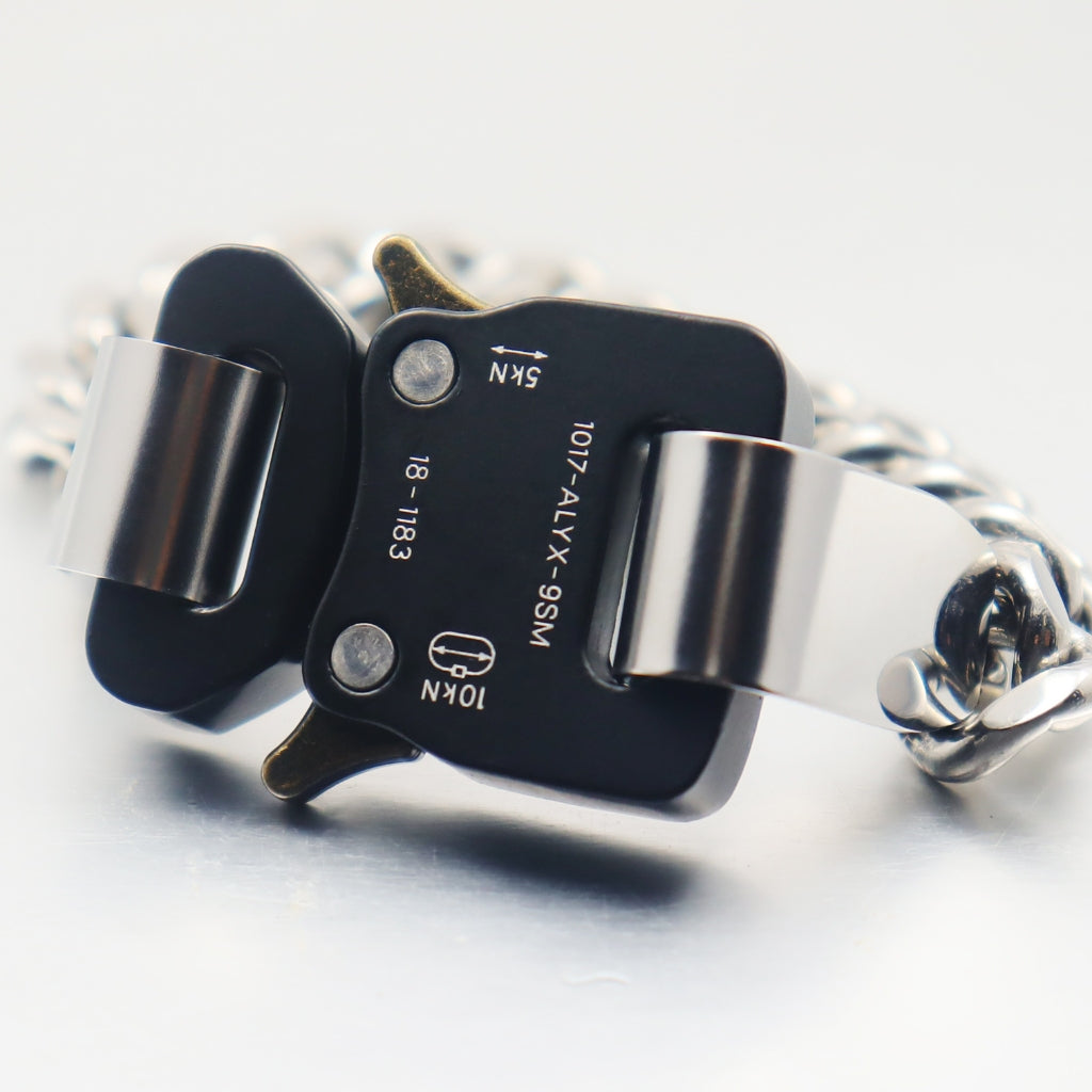 1017 ALYX 9SM Rollercoaster-Buckled chained Bracelet [Classic Variant]