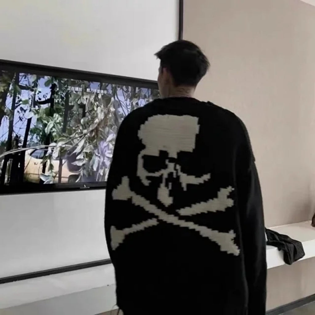 MASTERMIND WORLD Japan Distressed Big Scull Knit Sweater