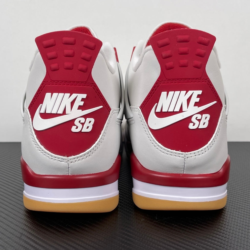 Nike SB x Air Jordan 4 Retro SP 'Varsity Red' Friends & Family