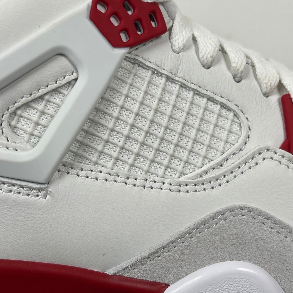 Nike SB x Air Jordan 4 Retro SP 'Varsity Red' Friends & Family
