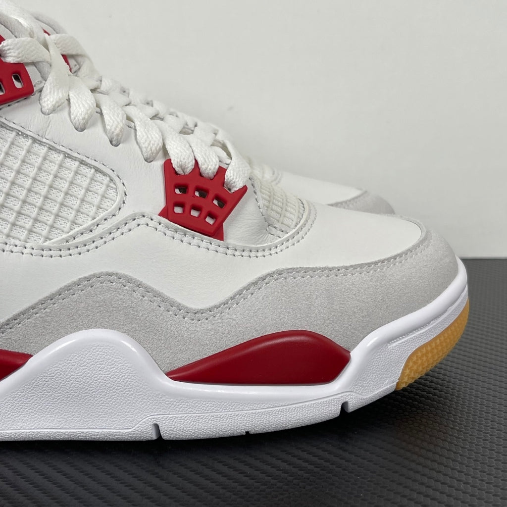 Nike SB x Air Jordan 4 Retro SP 'Varsity Red' Friends & Family
