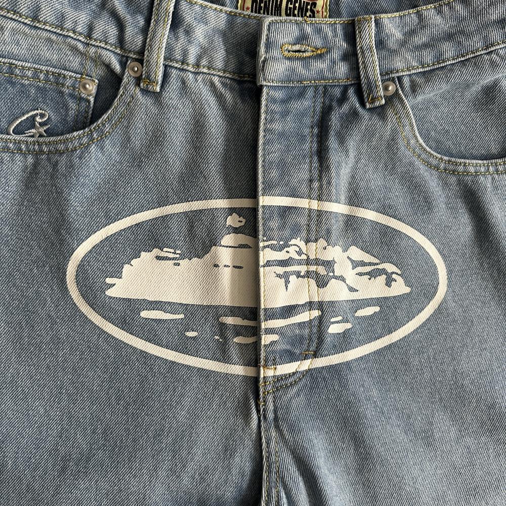 Alcatraz Baggy Denim Jeans [Black/Light Blue] - Corteiz