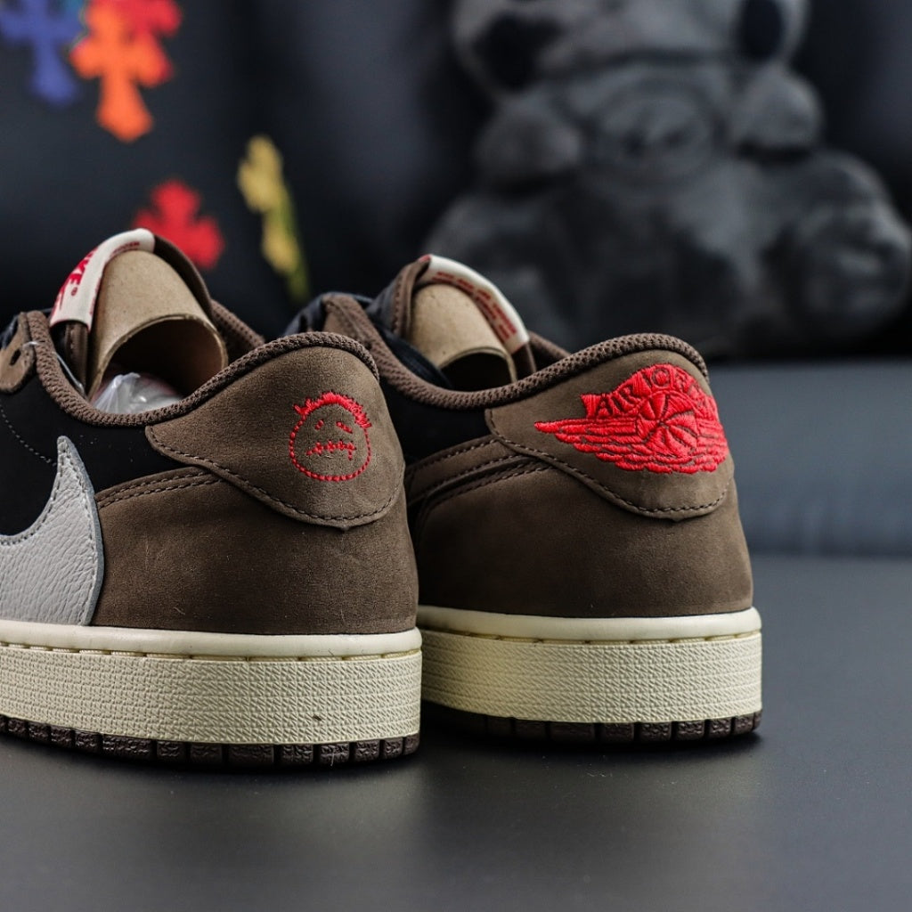 Travis Scott x Air Jordan 1 Low Mocha