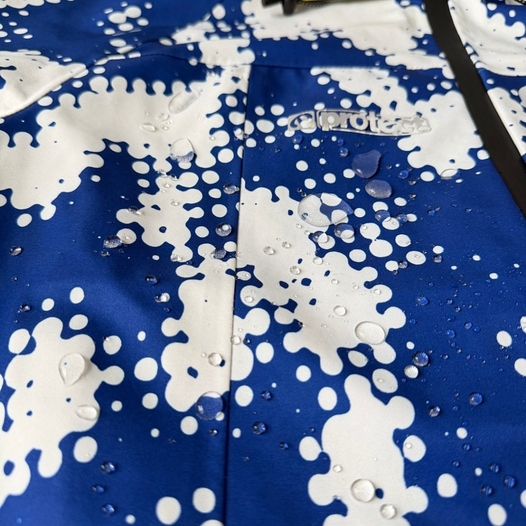 A PROTECT LONDON (@protect.ldn) - THE WEATHERBOY RAIN JACKET