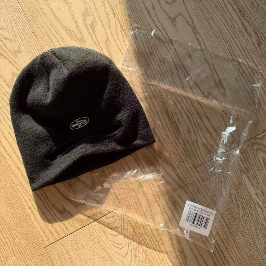 PEEK-A-BEANIE - BLACK - Corteiz - Corteiz